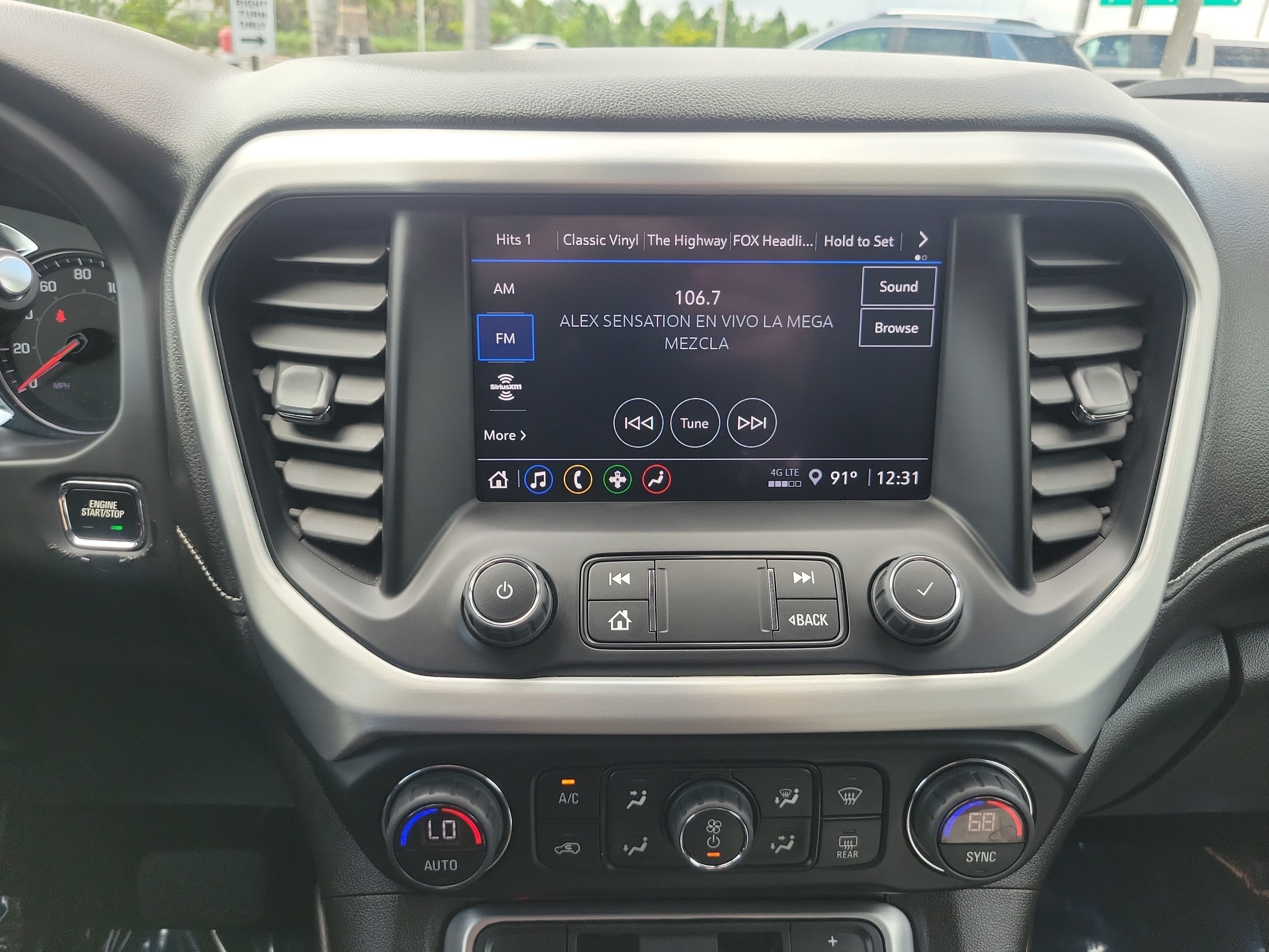 Used 2023 GMC Acadia SLE w/ Elevation Edition FWD image 20