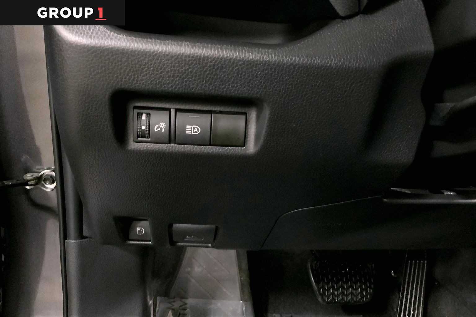 Certified 2024 Toyota RAV4 XLE AWD/4WD image 35