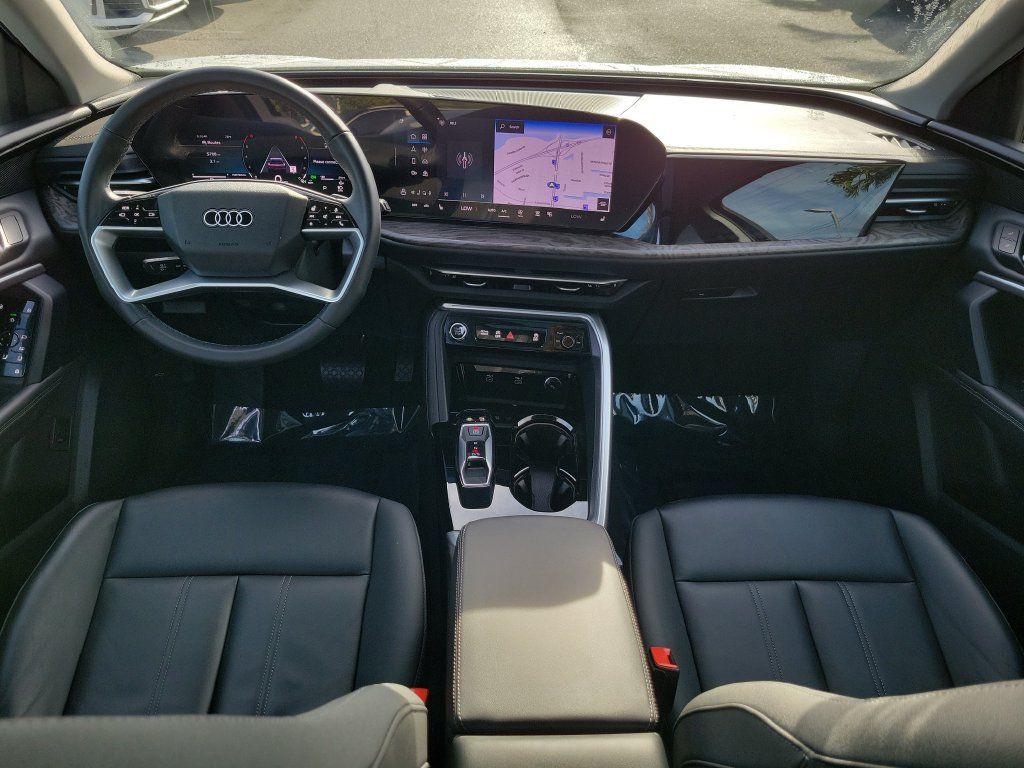 Certified 2025 Audi Q5 Premium w/ Convenience Package AWD/4WD image 23