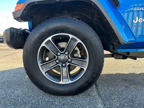 Used 2023 Jeep Wrangler Sahara image 10