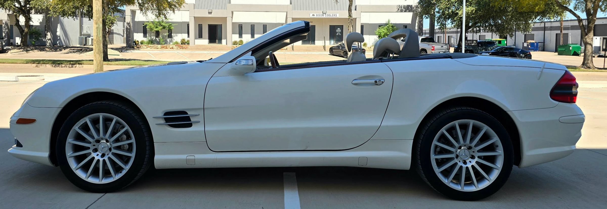 Used 2008 Mercedes-Benz SL 550 image 15