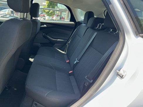 Used 2018 Ford Focus SE FWD image 26