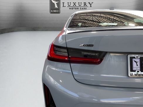 Used 2023 BMW 330i xDrive Sedan w/ M Sport Package AWD/4WD image 18