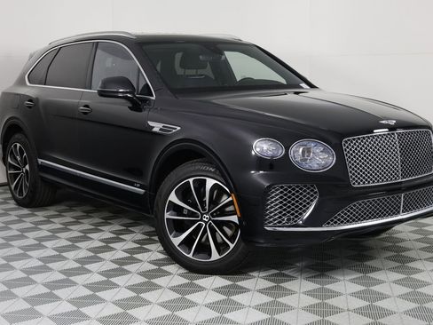 Used 2022 Bentley Bentayga image 17