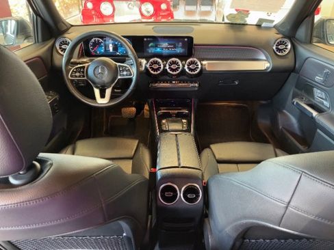 Used 2021 Mercedes-Benz GLB 250 GLB 250 image 12