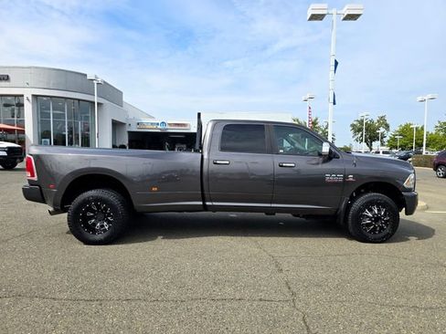 Used 2015 RAM 3500 Laramie Longhorn image 7