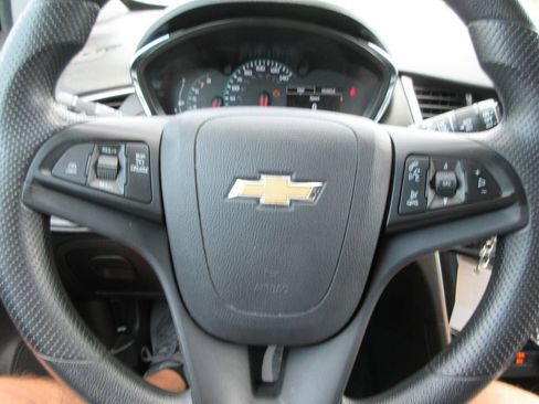 Certified 2020 Chevrolet Trax LT FWD image 24