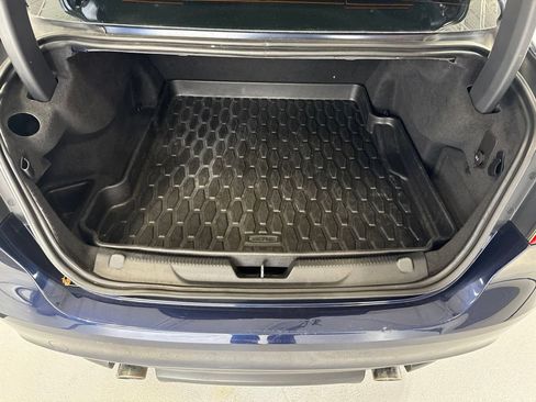 Used 2017 Jaguar XE RWD image 9