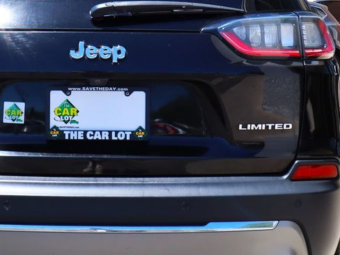 Used 2020 Jeep Cherokee Limited FWD image 20