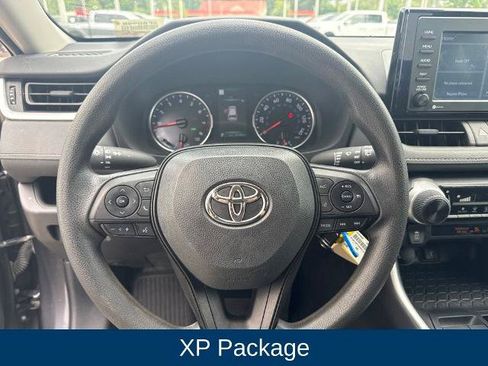 Used 2022 Toyota RAV4 LE FWD image 14
