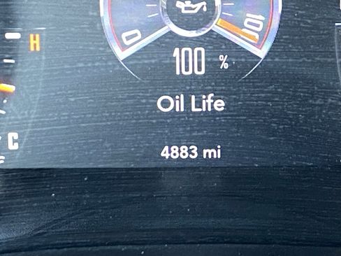 Used 2023 Dodge Challenger SXT w/ Blacktop Package image 31