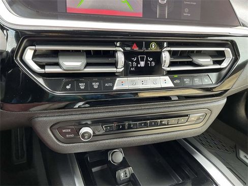 Used 2022 BMW Z4 M40i w/ Premium Package image 26