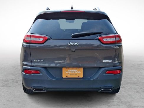 Used 2018 Jeep Cherokee Latitude Plus w/ Comfort/Convenience Group AWD/4WD image 4