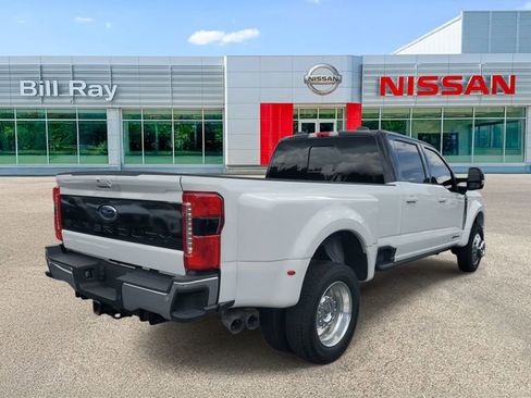 Used 2023 Ford F450 Lariat w/ Lariat Ultimate Package AWD/4WD image 4