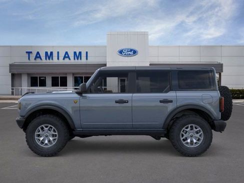 New 2025 Ford Bronco Badlands AWD/4WD image 3