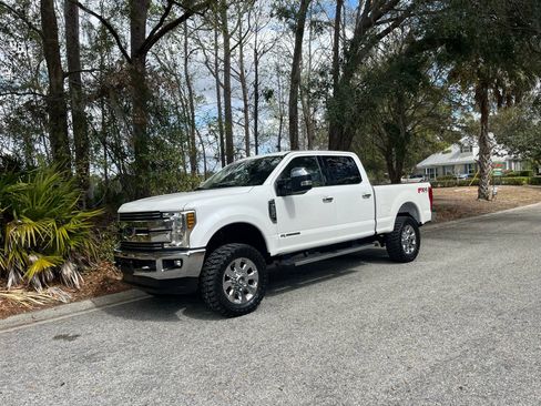 Used 2019 Ford F250 Lariat w/ Lariat Ultimate Package image 10