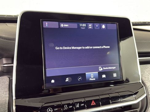 Used 2025 Jeep Compass Latitude image 31