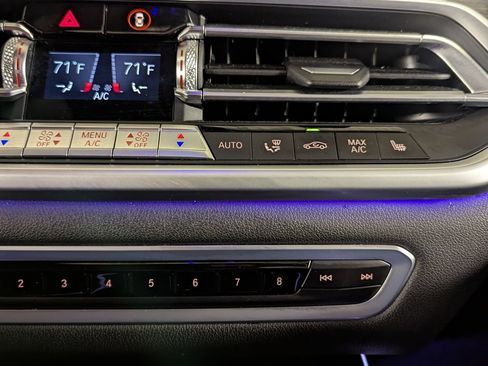 Used 2021 BMW X5 xDrive40i w/ M Sport Package image 39