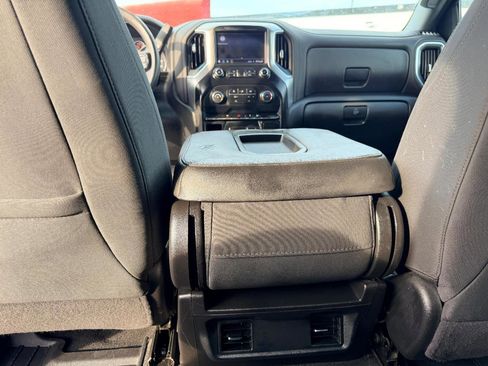 Used 2020 Chevrolet Silverado 1500 LT AWD/4WD image 16