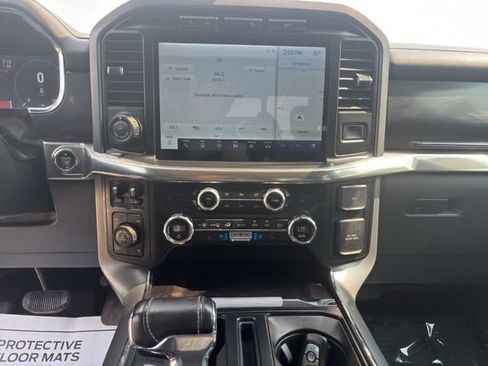 Certified 2021 Ford F150 Lariat w/ FX4 Off-Road Package AWD/4WD image 32