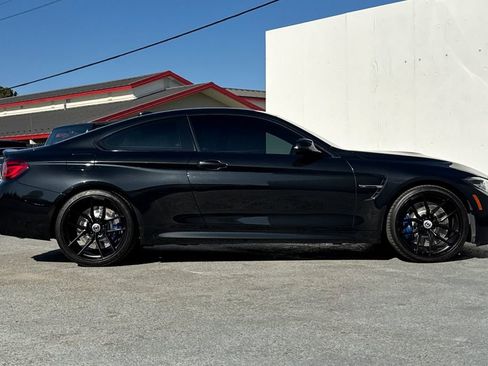 Used 2020 BMW M4 Coupe image 2