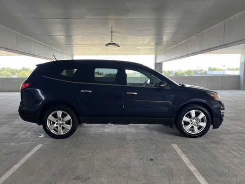 Used 2016 Chevrolet Traverse LT w/ Style and Technology Package AWD/4WD image 11