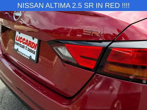 Used 2023 Nissan Altima 2.5 SR FWD image 6