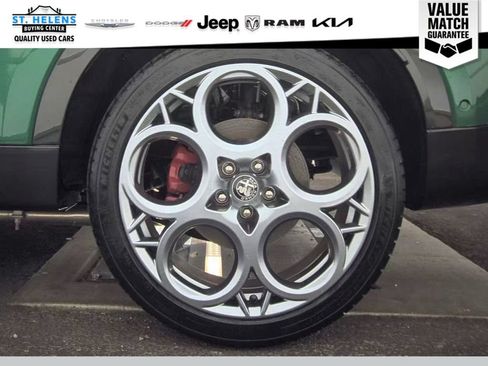 Used 2024 Alfa Romeo Tonale Veloce AWD/4WD image 17