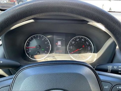 Used 2020 Toyota RAV4 LE FWD image 19