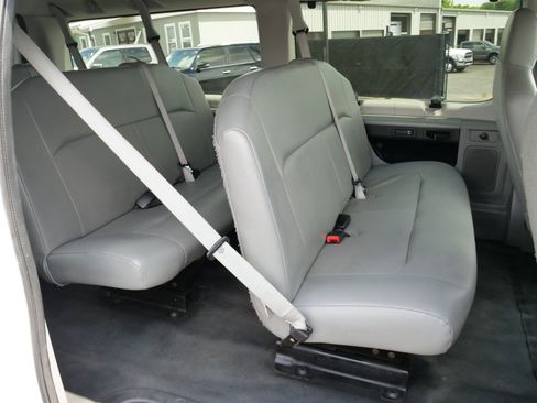 Used 2014 Ford E-350 and Econoline 350 XL w/ Power Windows & Locks Group RWD image 33