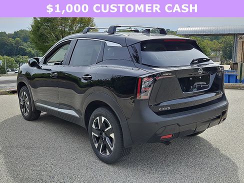 New 2026 Nissan Kicks SV w/ SV Premium Package AWD/4WD image 4