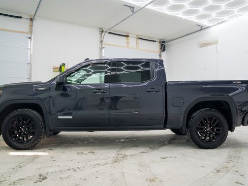 Used 2022 GMC Sierra 1500 Elevation image 3