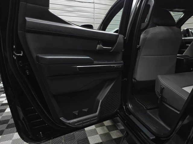 Used 2024 Toyota Tacoma TRD Sport AWD/4WD image 35