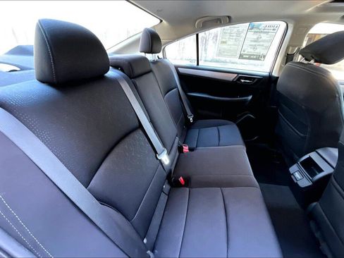 Used 2018 Subaru Legacy 2.5i Premium AWD/4WD image 16