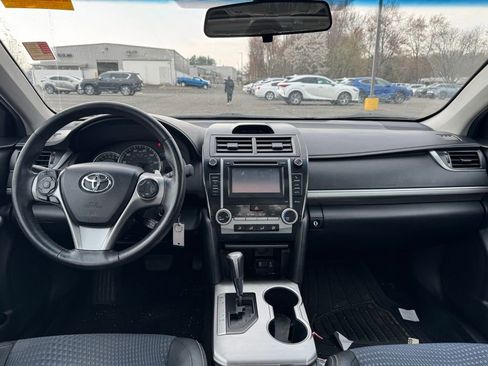 Used 2012 Toyota Camry SE image 6
