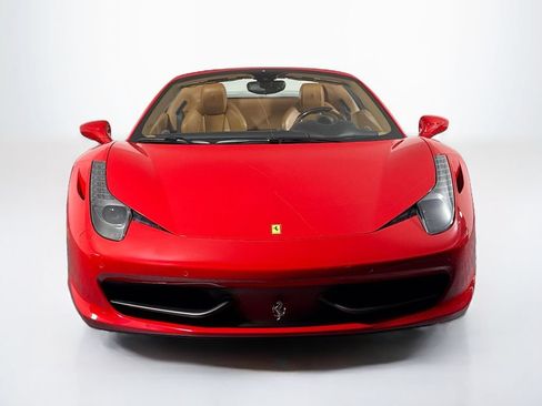 Certified 2015 Ferrari 458 Spider RWD image 12