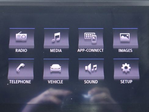 Used 2018 Volkswagen Atlas Launch Edition image 17