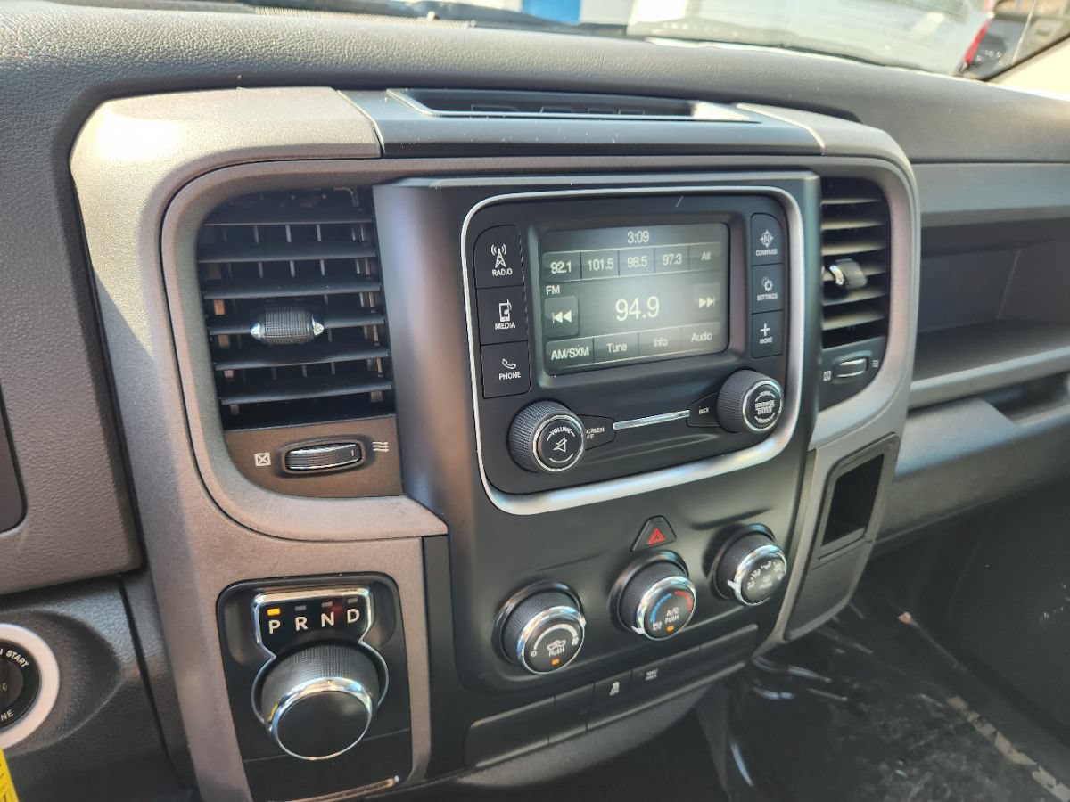 Used 2017 RAM 1500 Express w/ Express Value Package RWD image 26