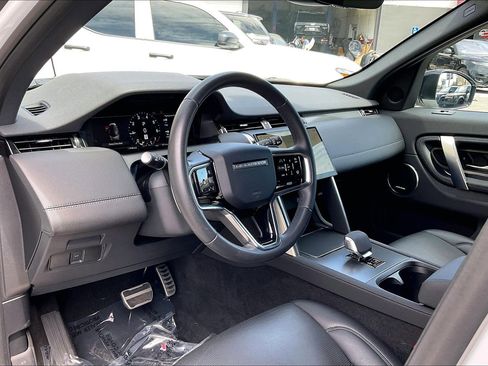 Used 2024 Land Rover Discovery Sport Dynamic SE AWD/4WD image 17