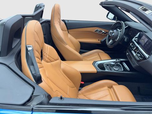 Used 2020 BMW Z4 sDrive30i w/ M Sport Package RWD image 32