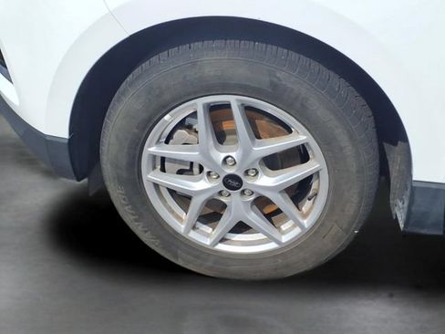 Used 2024 Ford Edge SEL AWD/4WD image 16