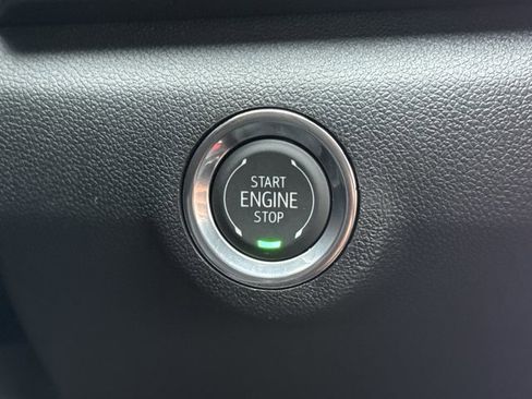 New 2026 GMC Terrain AT4 w/ LPO, Black Badging Package image 23