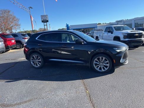 Used 2022 Buick Envision Avenir w/ Technology Package II image 3