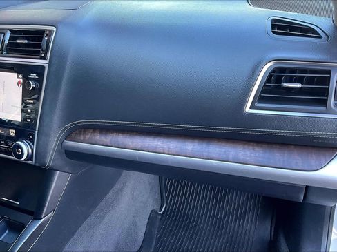 Used 2019 Subaru Outback 2.5i Limited image 19