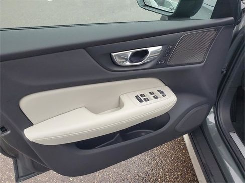 New 2026 Volvo V60 B5 Cross Country Ultra w/ Protection Package Premier image 10