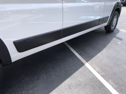 Used 2025 RAM ProMaster 2500 w/ Convenience Group FWD image 14