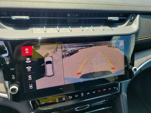 New 2026 Jeep Grand Cherokee L Limited AWD/4WD image 16