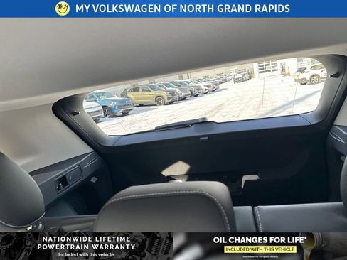 New 2026 Volkswagen Tiguan SE image 15