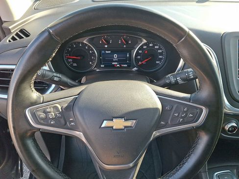 Used 2023 Chevrolet Equinox LT image 19
