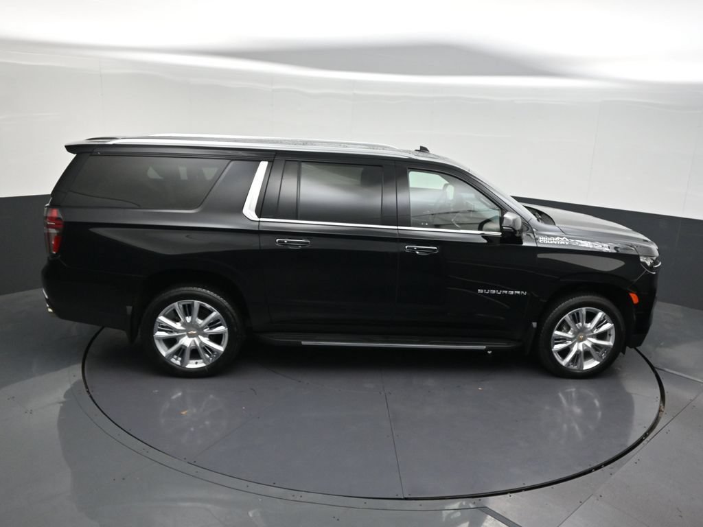 Used 2024 Chevrolet Suburban High Country AWD/4WD image 20